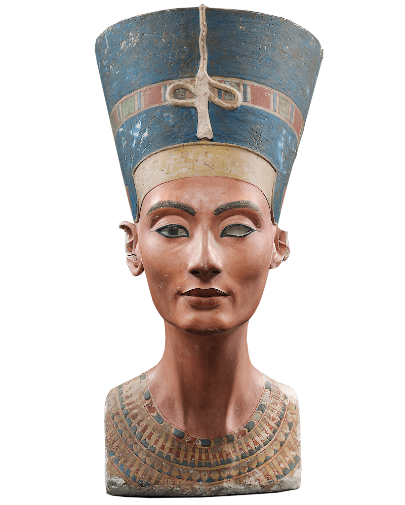 Bust of Nefertiti scale comparison
