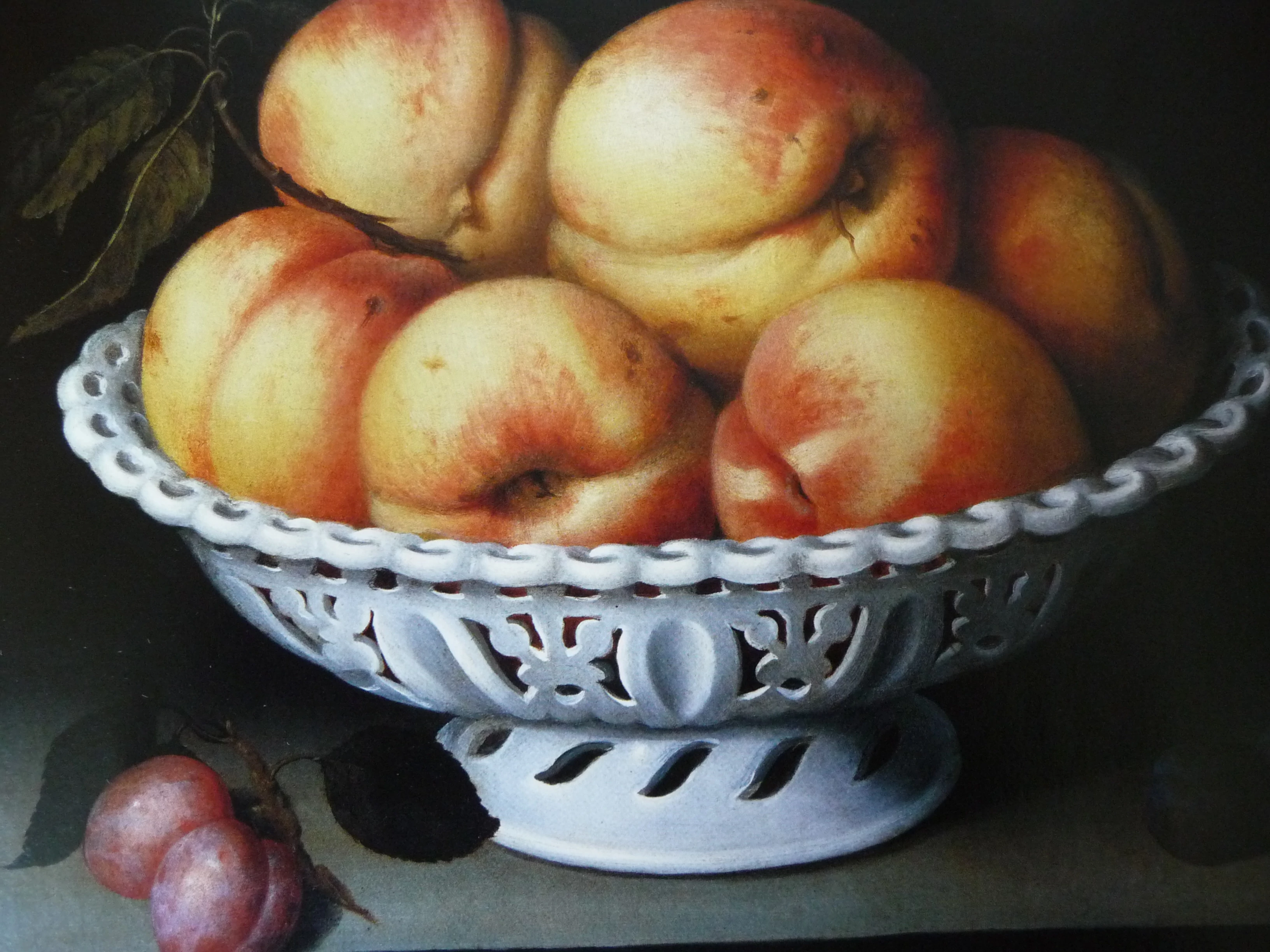 Peaches in a White Ceramic Basket, Fede Galizia