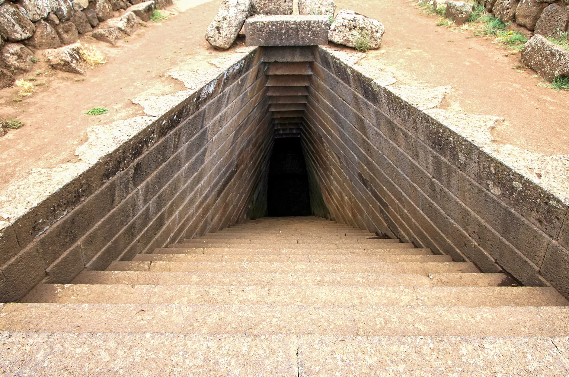Nuragic Sanctuary of Santa Cristina, Neolithic