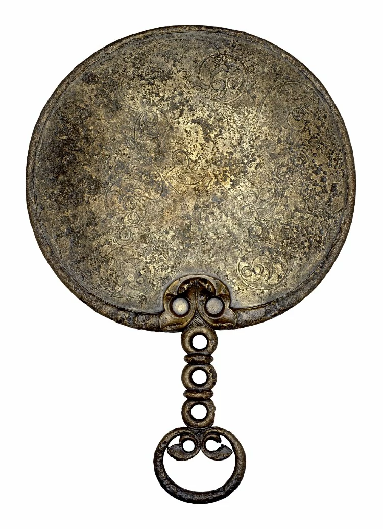 Holcombe Mirror, Iron Age