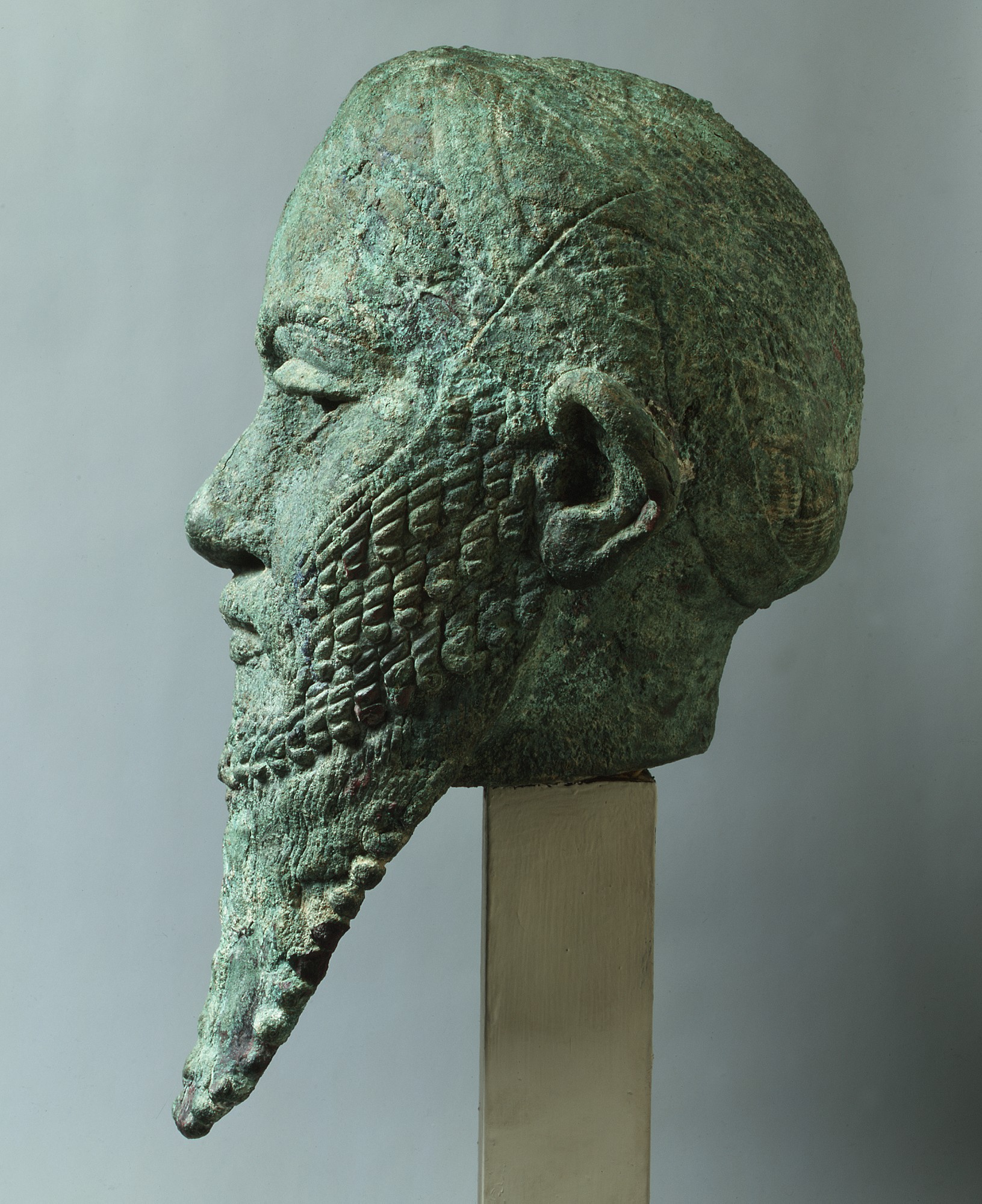 head-of-a-ruler-mesopotamia-obelisk-art-history